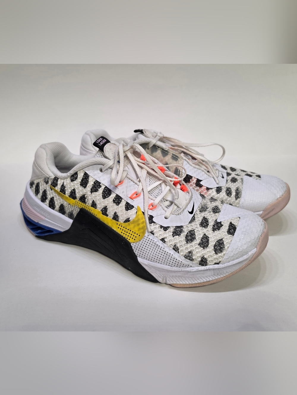 Nike Women’s 7.5 Metcon 7 'Polka White Yellow Strike Athletic Shoes